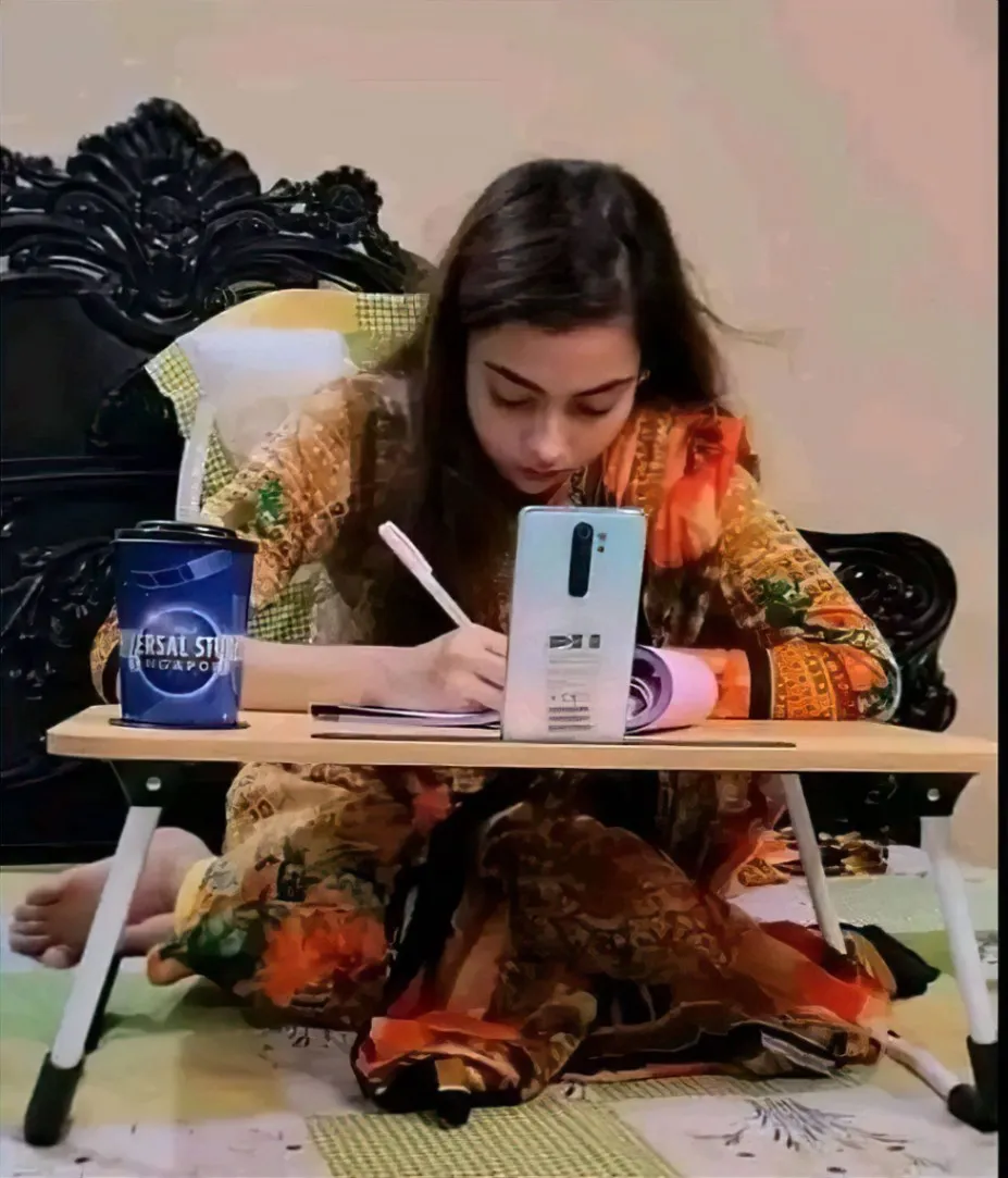 Foldable Laptop Table Wooden For Reading, Writing, Eating, On Bed thumbnail 3