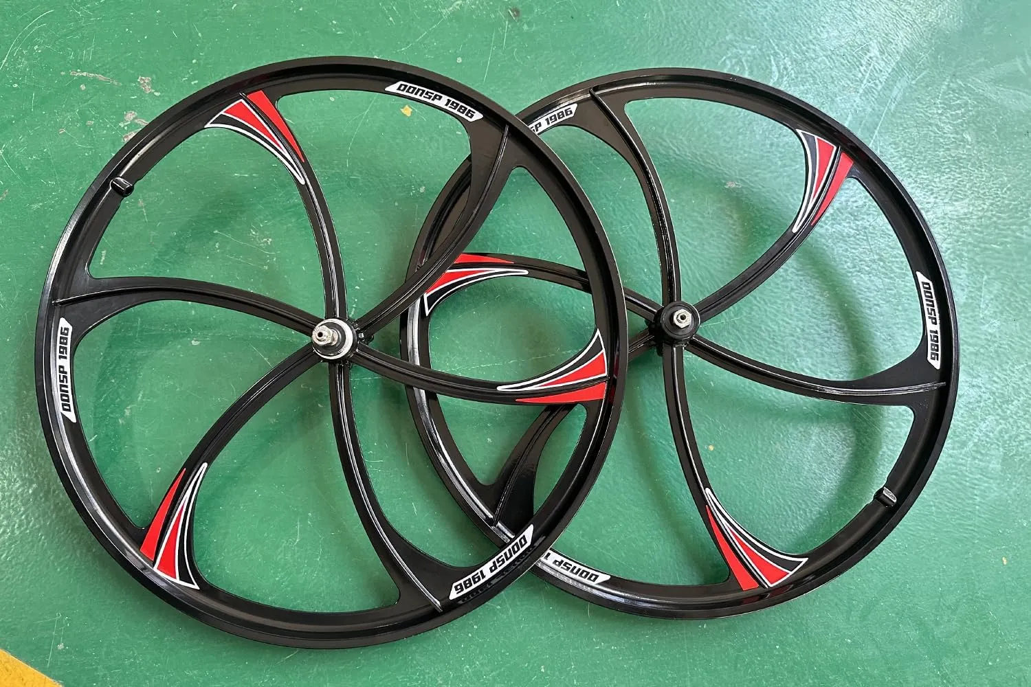 Alloy Wheelset 26 Double Wall Rims Mountain Bike Wheel Card Hub Sealed Bearing Disc Brake 8 10 Speed thumbnail 2