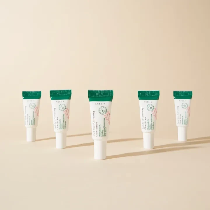 Axis-y Dark Spot Correcting Glow Serum 5ml 
(একটি নিয়াসিনামাইড-ভিত্তিক সিরাম যা কালো দাগ সংশোধন করে এবং অসম ত্বকের স্তর উন্নত করে) 3