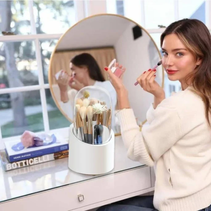 360° Rotating Makeup Brush Holder 3