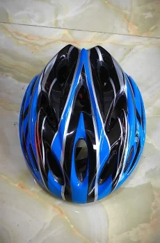Bicycle Helmet with Adjustable Lightweight Mountain Bike Racing Helmet for Men and Women