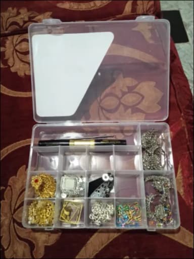 Storage Box 15 Compartment Ornaments Plastic Storage Box Case for Bead Rings Jewelry Display Organizer Only Box