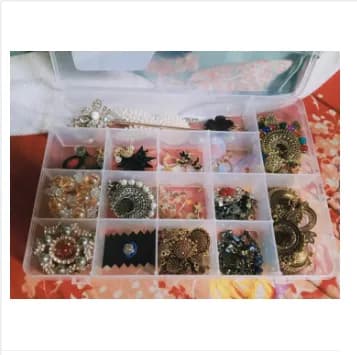 Jewelry Storage Box 15 Compartment Ornaments Plastic Storage Box Case for Bead Rings Jewelry Display Organizer Only Box