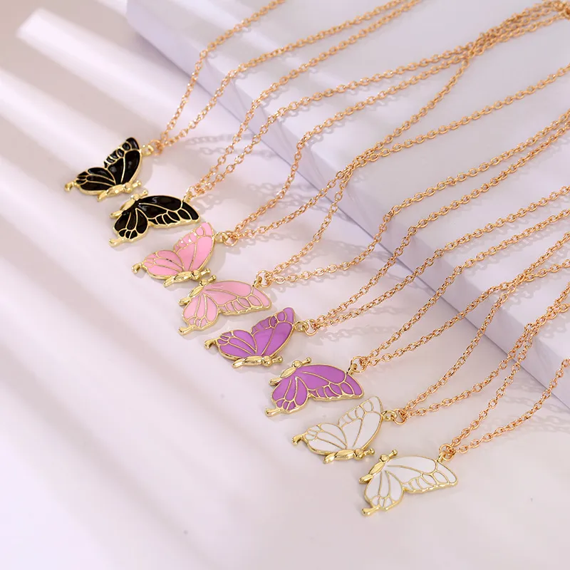Trendy 2 Pcs/set Butterfly Necklace for Couple Gift - Butterfly Pendant Card Necklaces for Girls Simple Stylish - Chain Necklace for Women New Collection - Gifts for Best Friend. 1