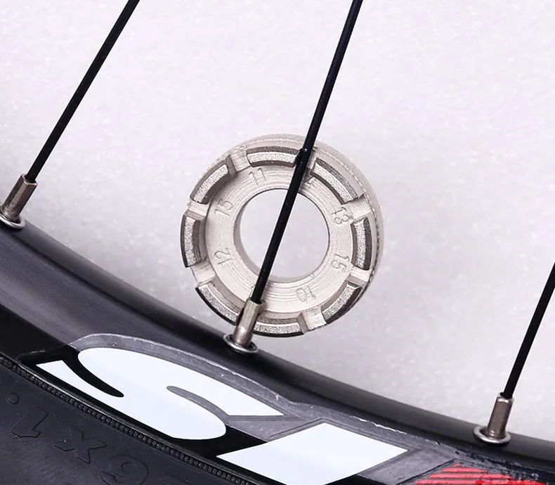 1PCS Bicycle Spoke Nipple Wrench Bike 8 Way Spoke Nipple Key Wheel Rim Wrench Stainless Steel Repair Tool Key Bike Accessory 1