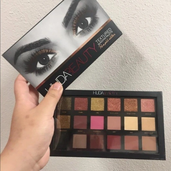 Huda beauty 18-color eyeshadow palette 5